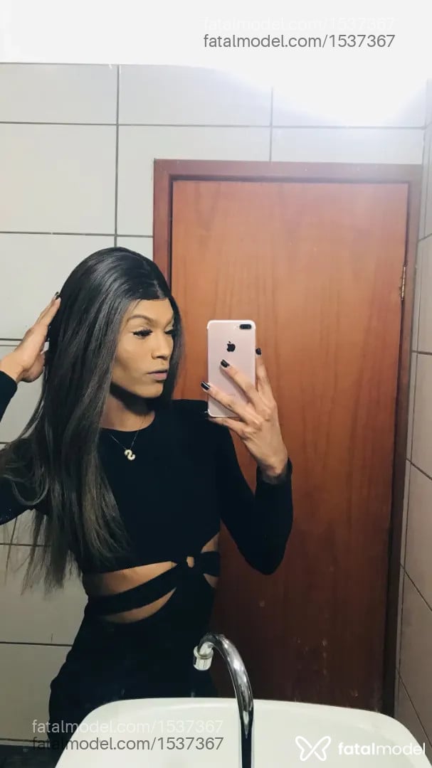 Acompanhante mulher trans morena (o) de olhos castanhos - Sophia Bittencourt