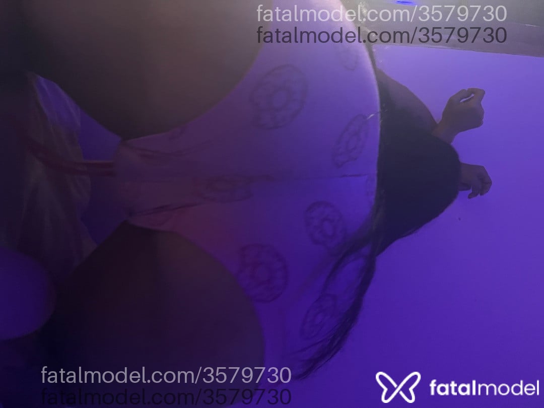 Acompanhante mulher morena (o) de olhos castanhos - Antonella