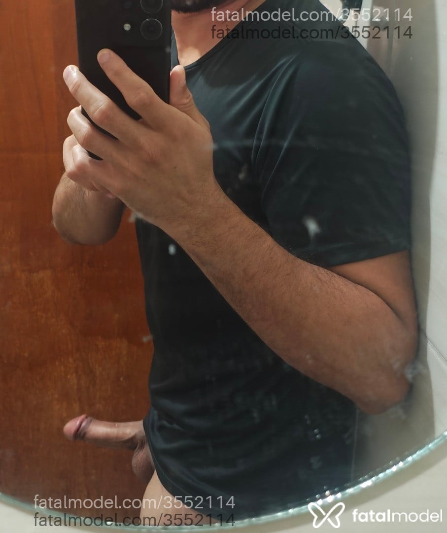 Acompanhante homem morena (o) de olhos castanhos - Rays