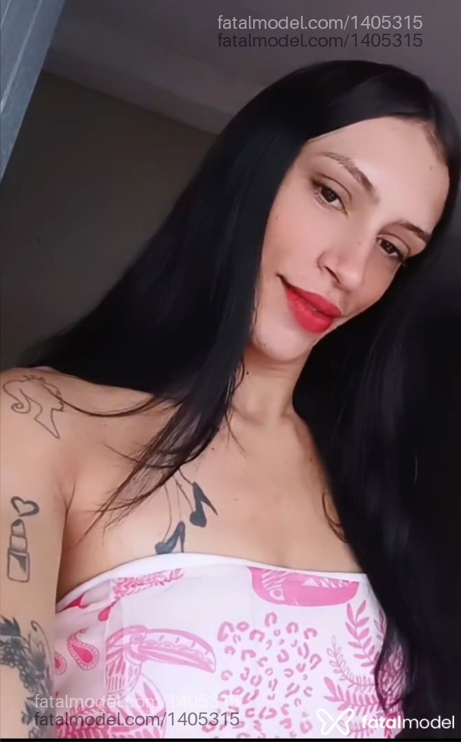 Acompanhante travesti morena (o) de olhos castanhos - Emilly Brenda