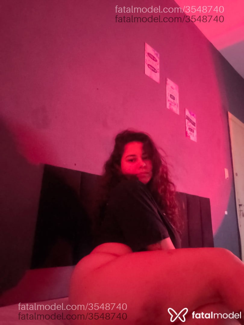 Acompanhante mulher com cabelo castanho de olhos castanhos - Natasha Acompanhante mulher com cabelo castanho de olhos castanhos - Natasha
