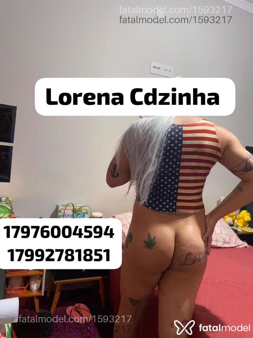 Acompanhante mulher trans ruiva (o) de olhos castanhos - Lorena Karvalho