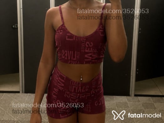 Acompanhante mulher morena (o) de olhos castanhos - Julia