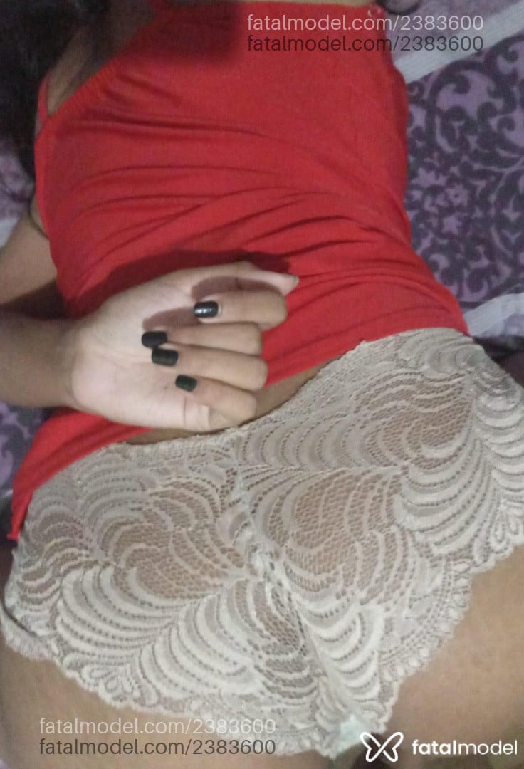Acompanhante mulher morena (o) de olhos pretos - ísis Peres