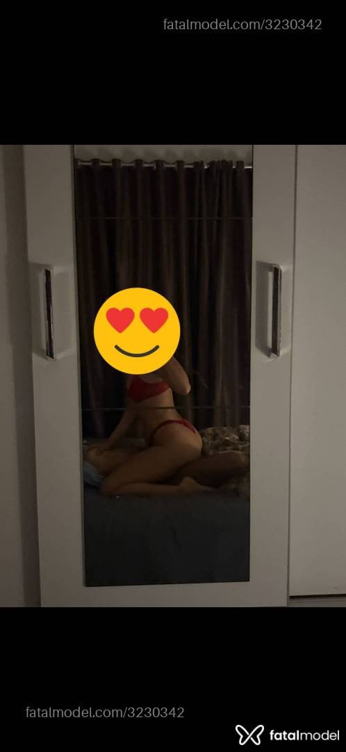 Acompanhante mulher loira (o) de olhos castanhos em Virtual - Isabella