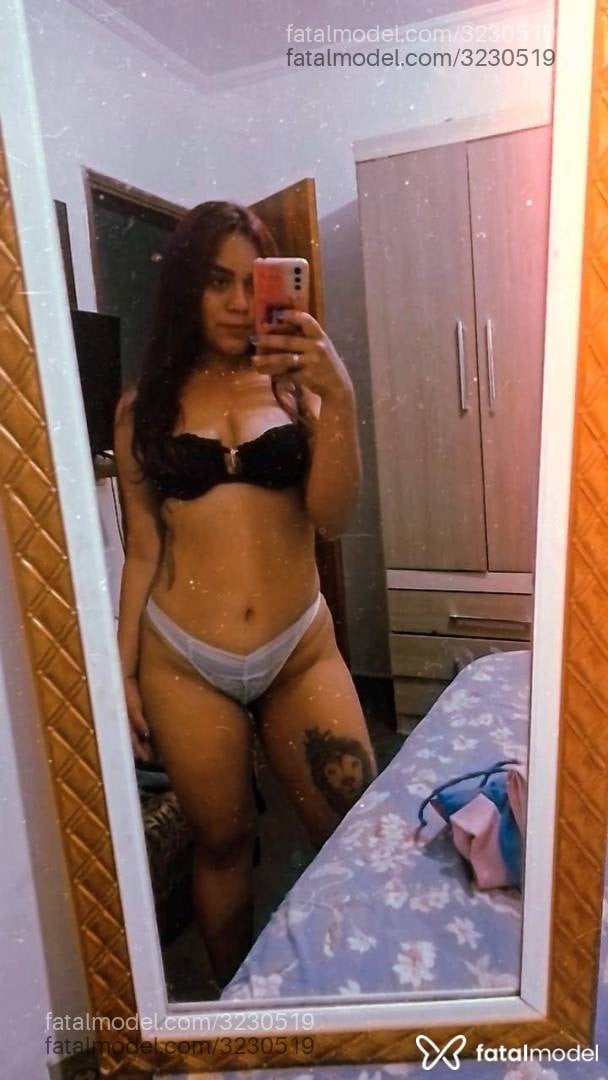 Acompanhante mulher morena (o) de olhos castanhos em Leme - Valentina