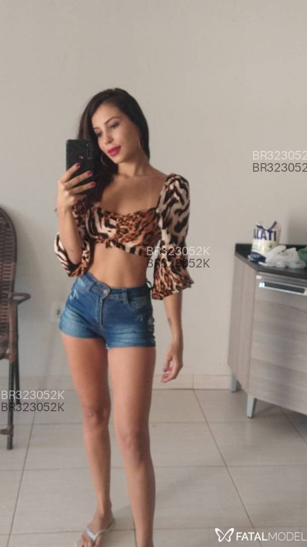 Acompanhante mulher morena (o) de olhos castanhos em Vitória da Conquista - Ninfetinha carol