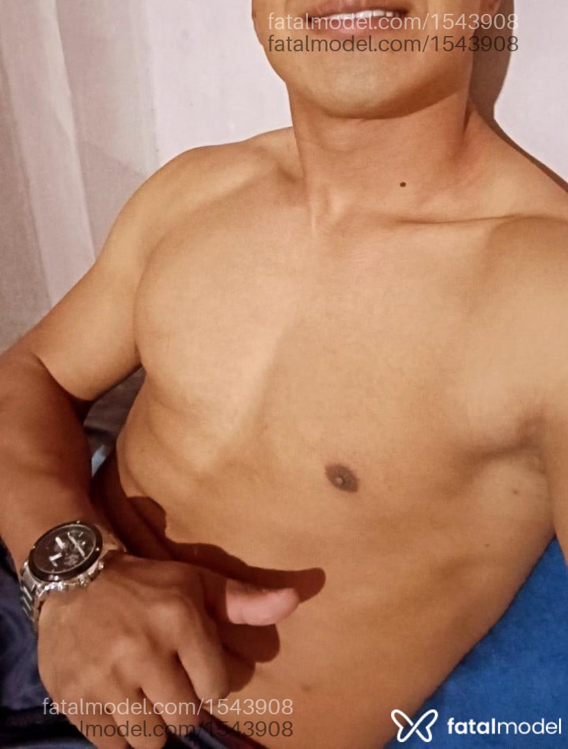 Acompanhante homem morena (o) de olhos castanhos - Jhoon