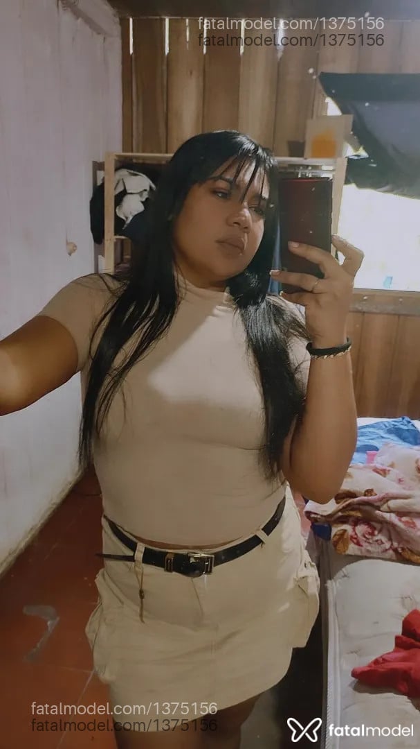 Acompanhante mulher morena (o) de olhos castanhos - Yaraa