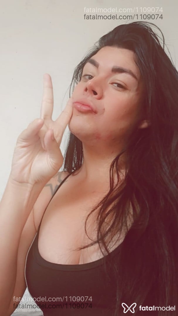 Acompanhante mulher trans morena (o) de olhos castanhos - Roberta Lopes