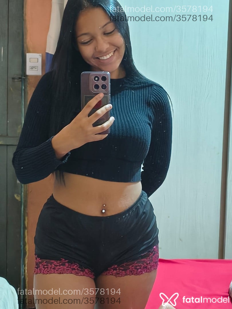 Acompanhante mulher morena (o) de olhos castanhos - Safira Del Rey