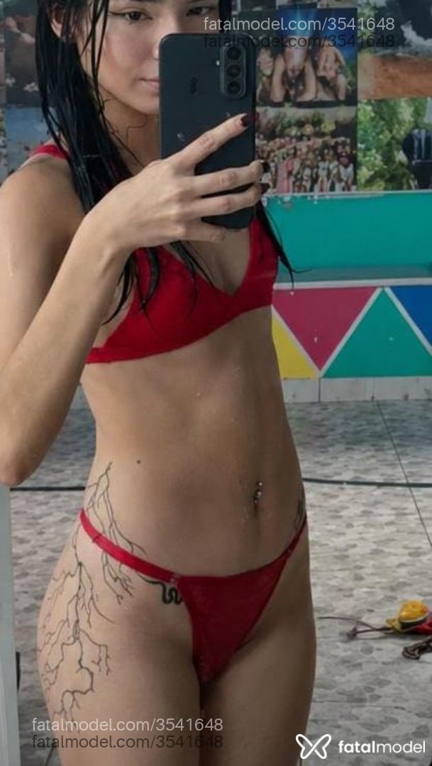 Acompanhante mulher morena (o) de olhos castanhos - Luiza Souza