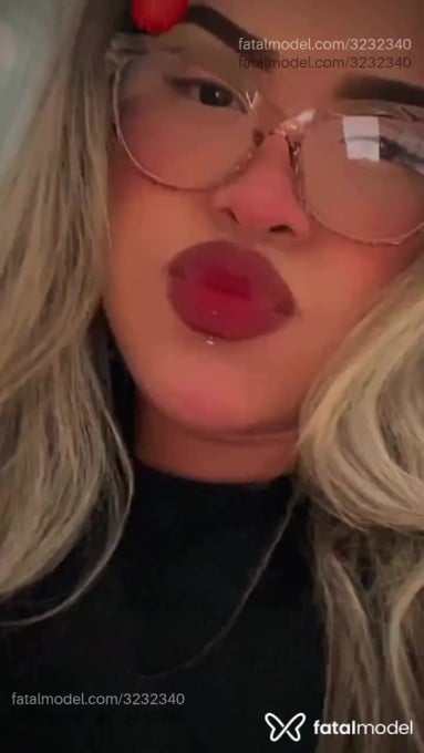 Acompanhante mulher com cabelo castanho de olhos castanhos em Guarulhos - Mellyssa Rodrigues