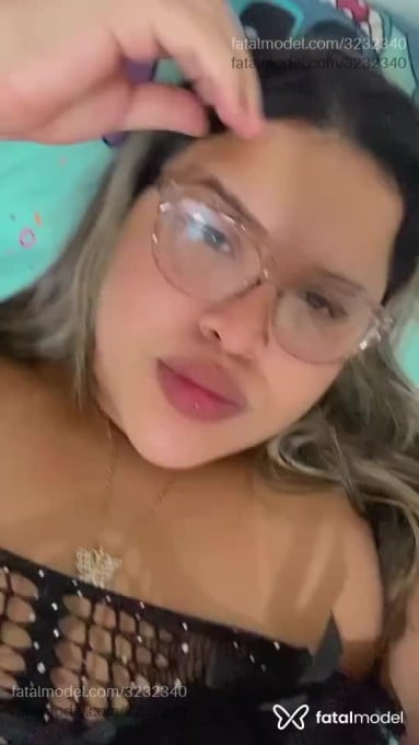 Acompanhante mulher com cabelo castanho de olhos castanhos em Guarulhos - Mellyssa Rodrigues