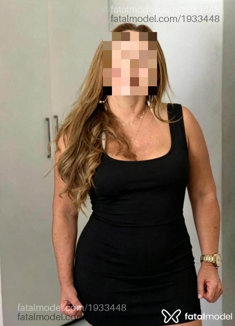 Acompanhante mulher loira (o) de olhos castanhos - Marly mariotte