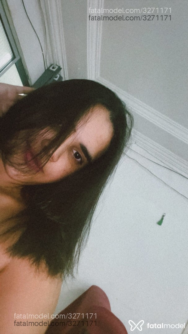 Acompanhante mulher com cabelo castanho de olhos castanhos - Nayara