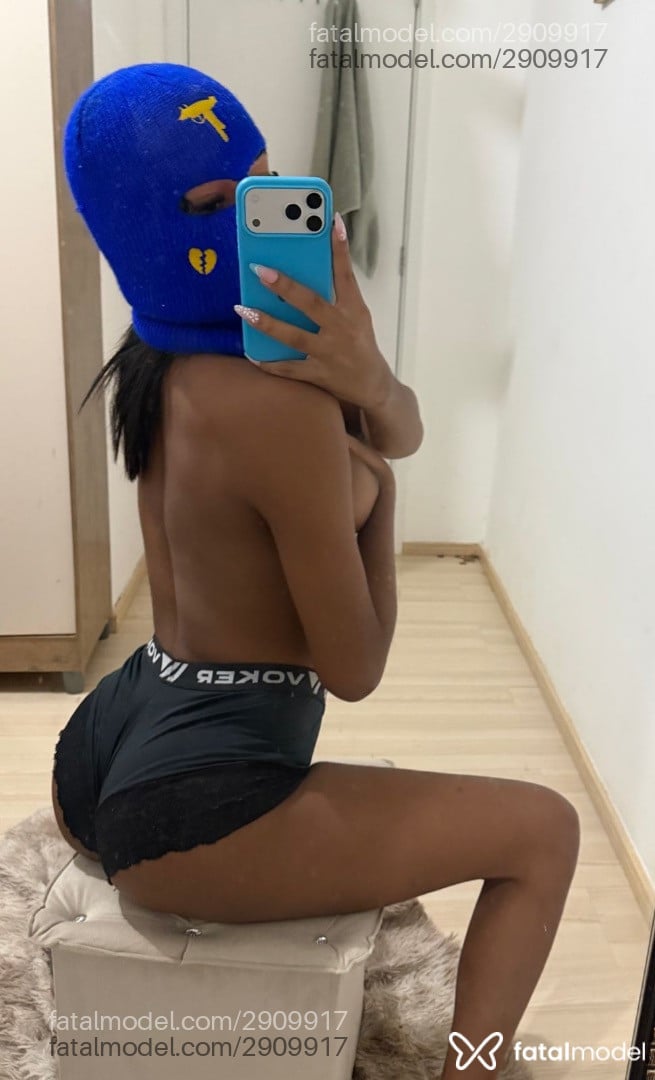Acompanhante mulher trans morena (o) de olhos castanhos - Yasmin