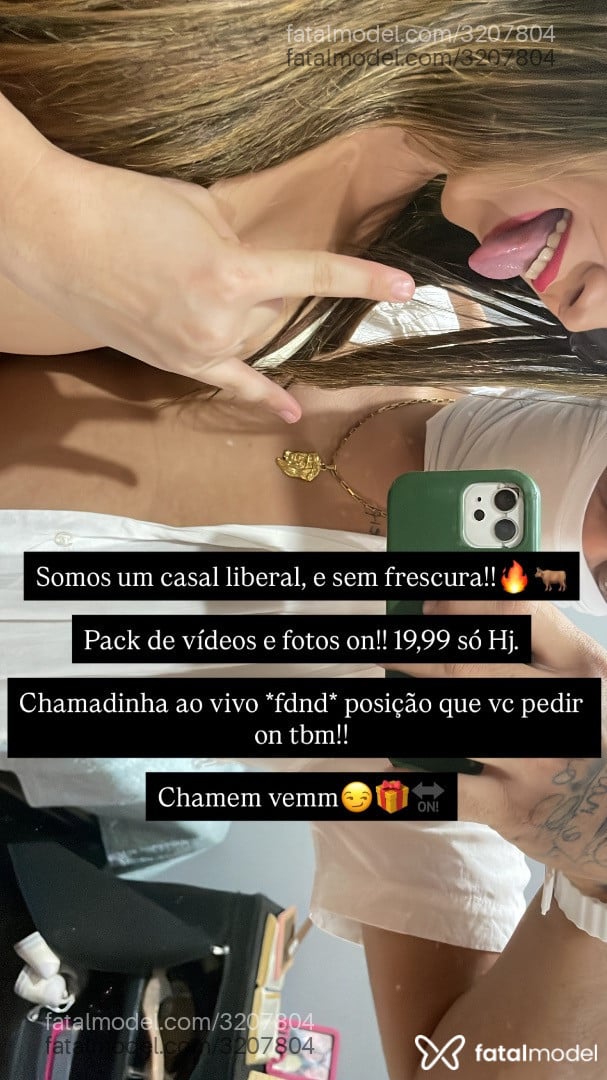 Acompanhante mulher loira (o) de olhos castanhos - Casalsafados