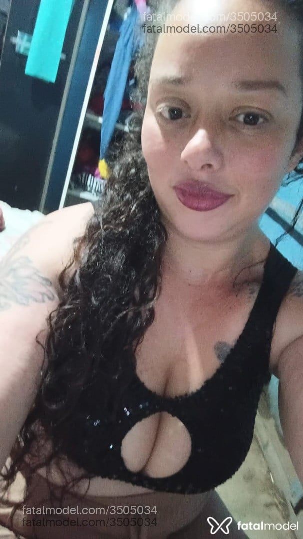 Acompanhante mulher morena (o) de olhos castanhos - Cibele