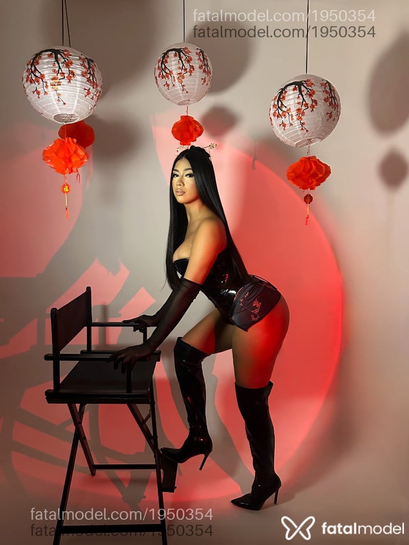 Acompanhante mulher morena (o) de olhos castanhos - Thaís Linhares