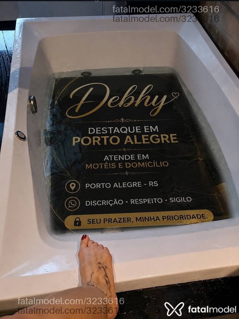 Acompanhante mulher loira (o) de olhos azuis em Porto Alegre - Debhy
