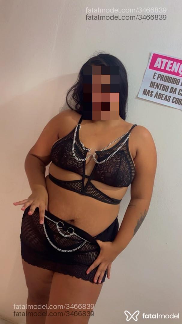 Acompanhante mulher morena (o) de olhos pretos - Lohany