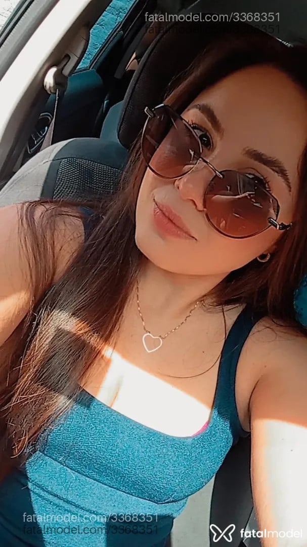 Acompanhante mulher com cabelo castanho de olhos castanhos - Isabella Ribeiro