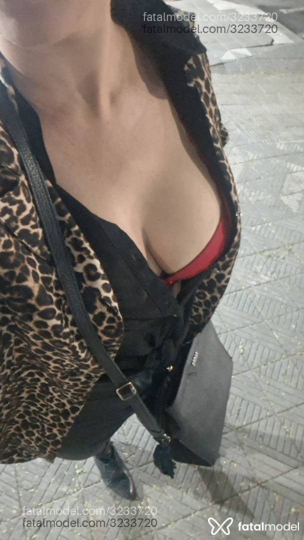 Acompanhante mulher morena (o) de olhos castanhos - Luh