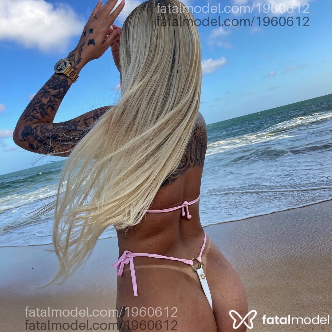 Acompanhante mulher com cabelo castanho de olhos castanhos - Gabriela Ferraz