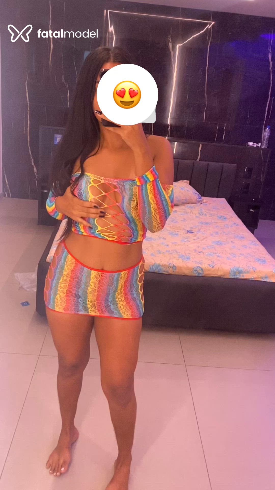 Acompanhante mulher morena (o) de olhos pretos - Livia Acompanhante mulher morena (o) de olhos pretos - Livia