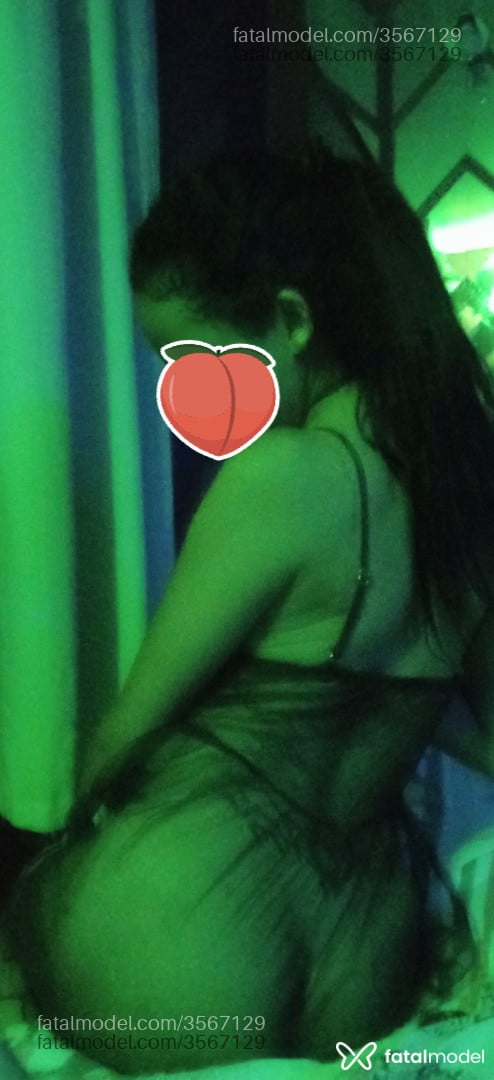 Acompanhante mulher morena (o) de olhos pretos - Alessyx Zvla