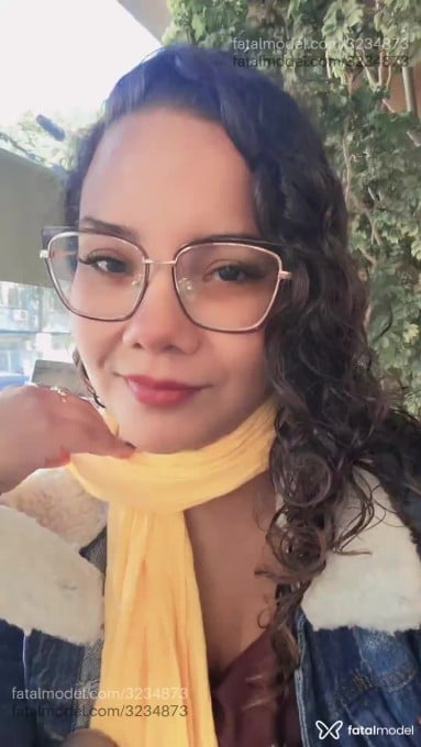 Acompanhante mulher morena (o) de olhos castanhos em Capão da Canoa - Lorrana Martins