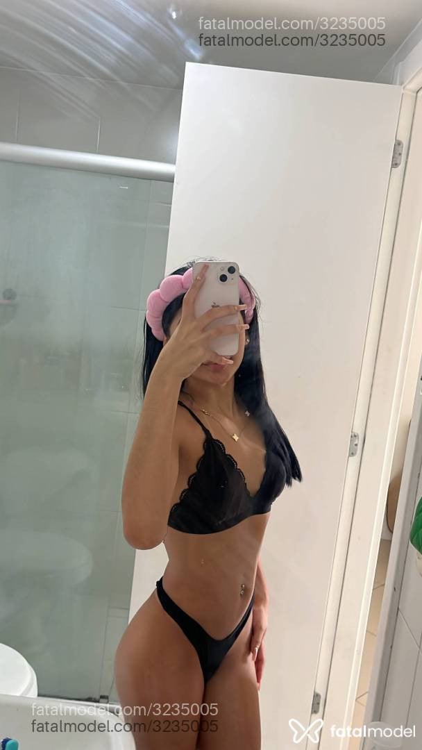 Acompanhante mulher morena (o) de olhos mel em Salvador - Agata Soya