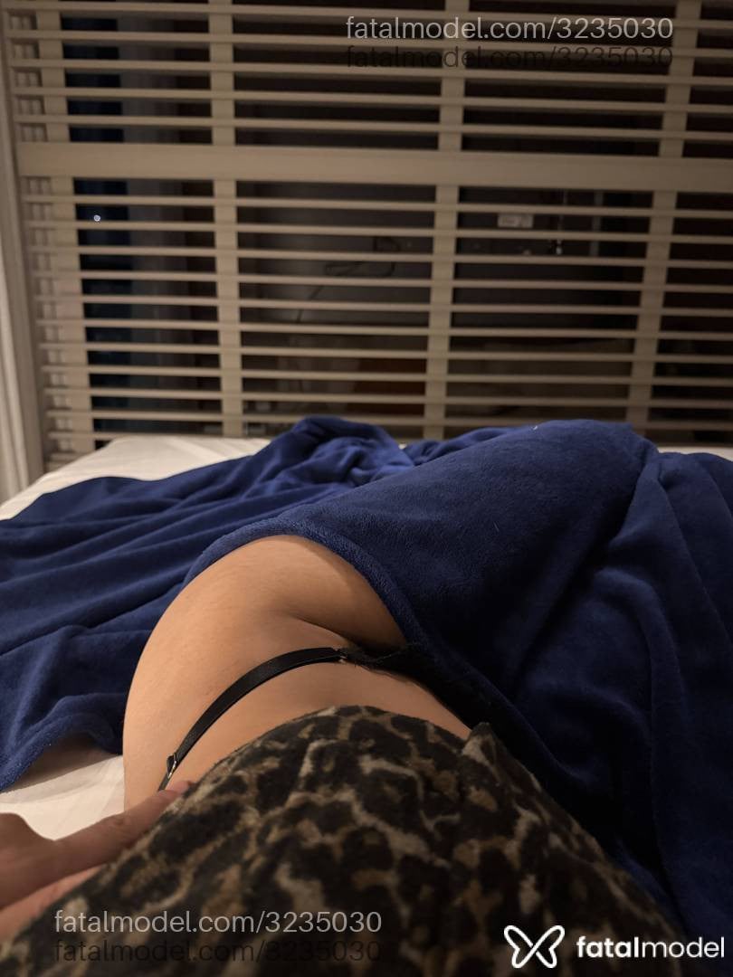 Acompanhante mulher com cabelo castanho de olhos castanhos em Brasília Acompanhante mulher com cabelo castanho de olhos castanhos em Brasília - Carol