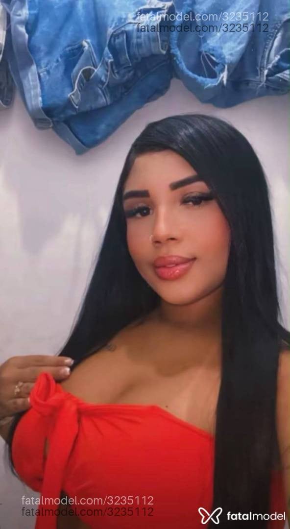 Acompanhante mulher morena (o) de olhos castanhos - Luiza