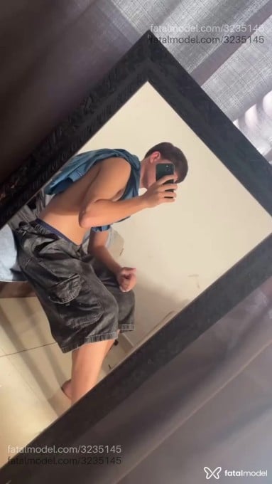 Acompanhante homem loira (o) de olhos castanhos em Uruguaiana Acompanhante homem loira (o) de olhos castanhos em Uruguaiana - Izake