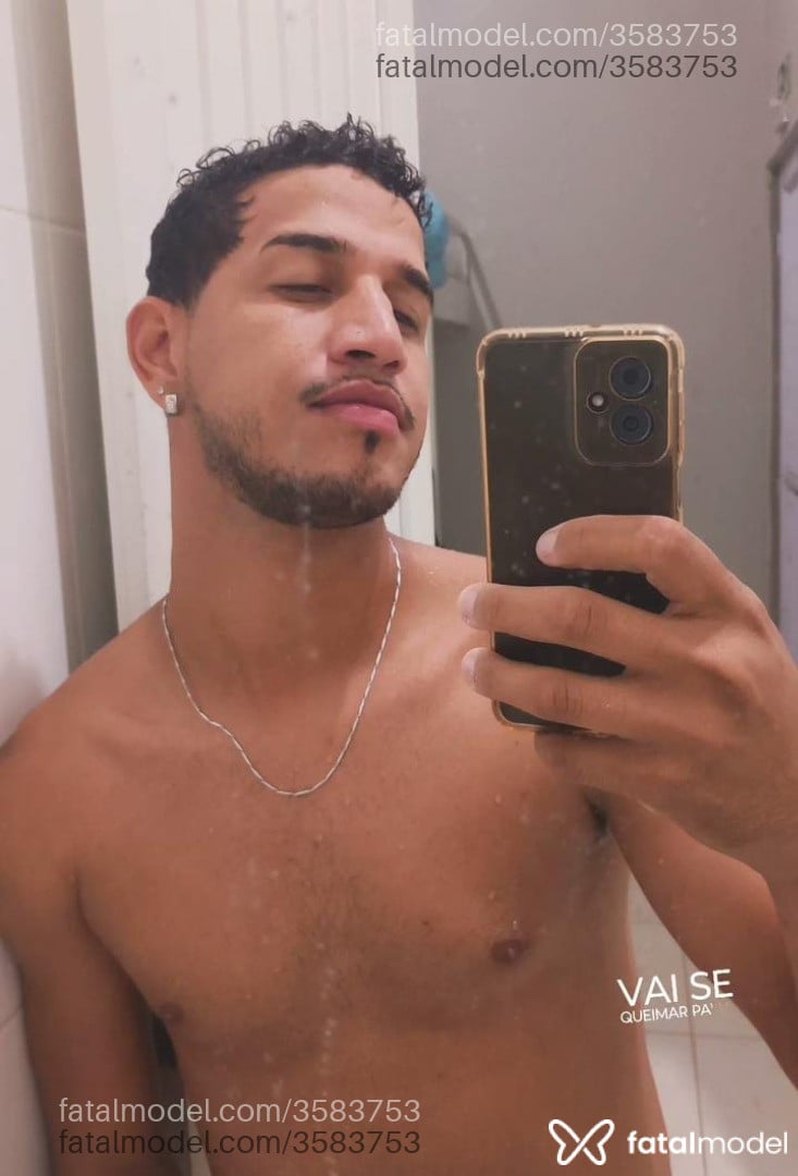 Acompanhante homem morena (o) de olhos castanhos - Luis Gustavo