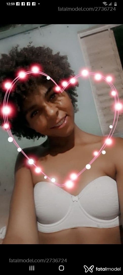 Acompanhante mulher trans morena (o) de olhos castanhos - Margo