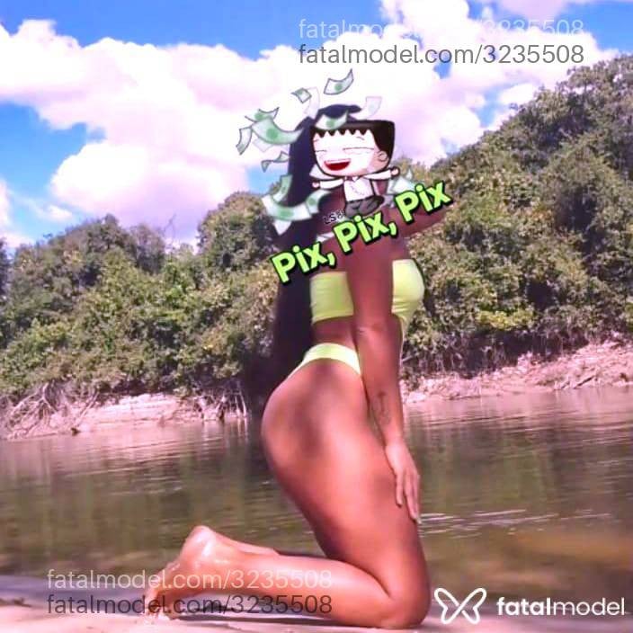 Acompanhante mulher com cabelo castanho de olhos mel - Karoll Acompanhante mulher com cabelo castanho de olhos mel - Karoll