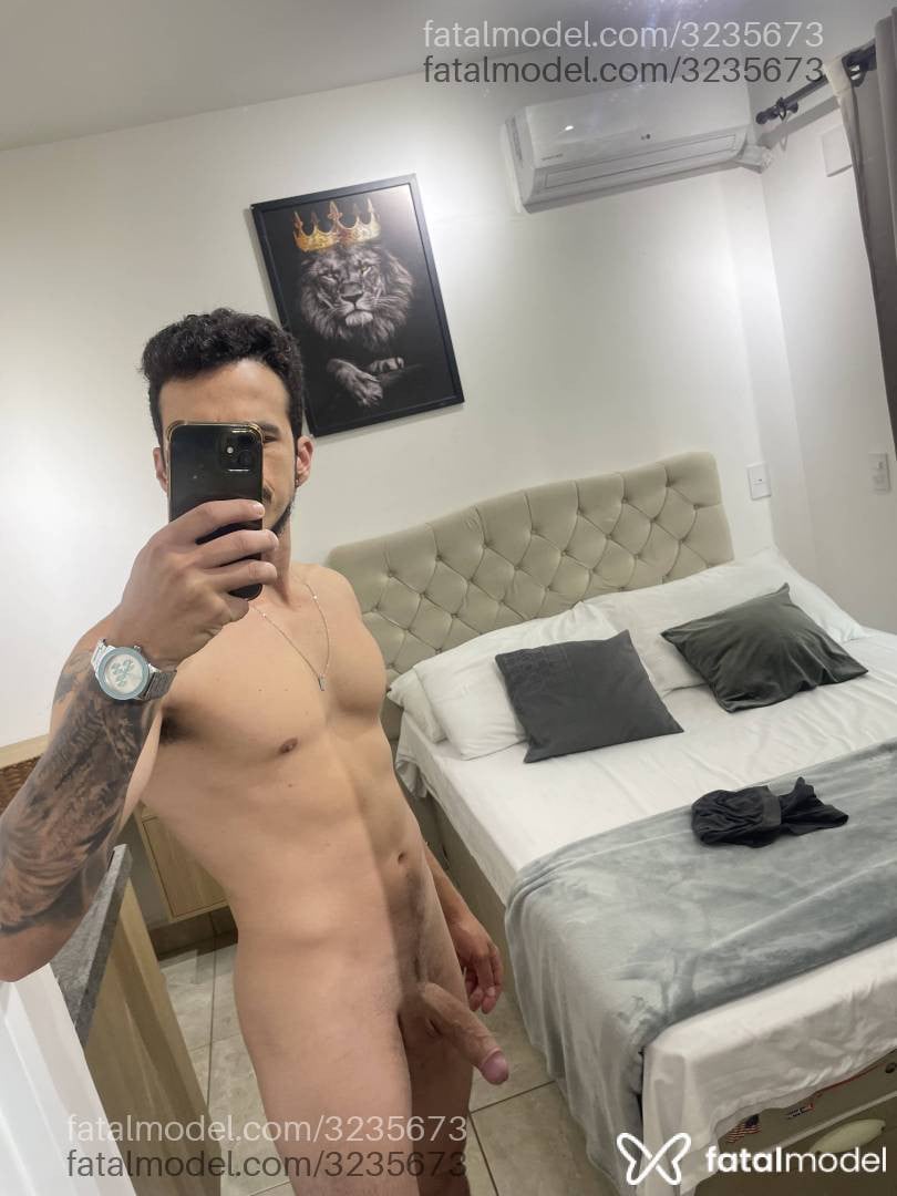 Acompanhante homem morena (o) de olhos castanhos - Yuri Azevedo Acompanhante homem morena (o) de olhos castanhos - Yuri Azevedo