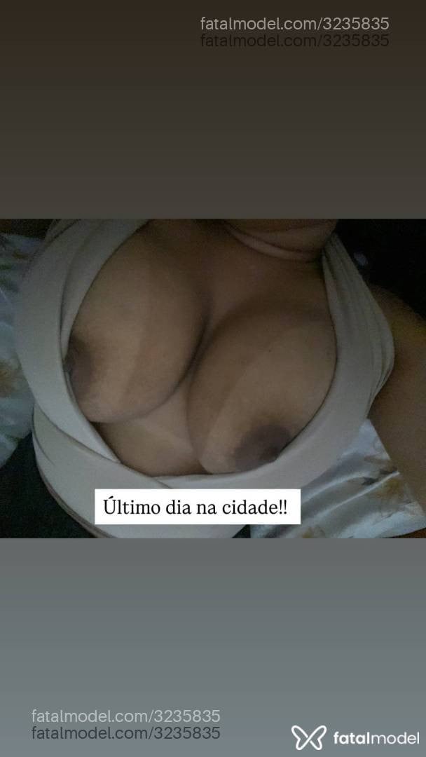 Acompanhante mulher morena (o) de olhos castanhos - Liz Macedo