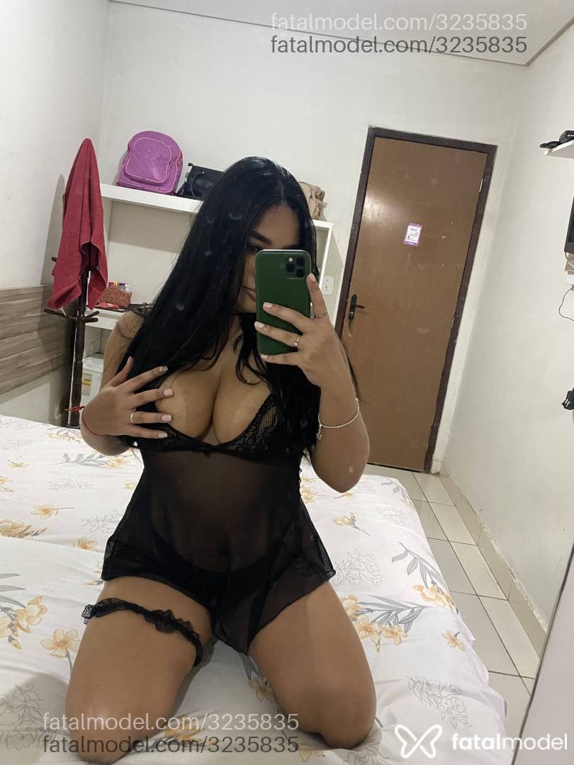 Acompanhante mulher morena (o) de olhos castanhos - Liz Macedo