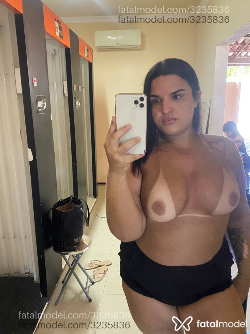 Acompanhante mulher trans morena (o) de olhos castanhos em Fortaleza - Larissa