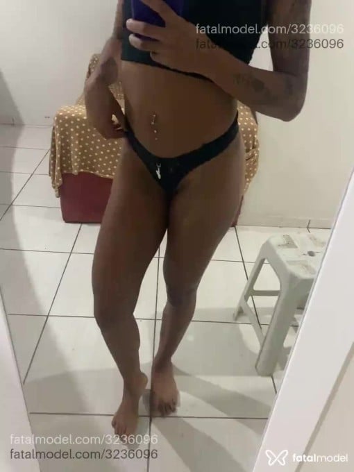 Acompanhante mulher morena (o) de olhos castanhos em Rio de Janeiro - Carol Bianchi