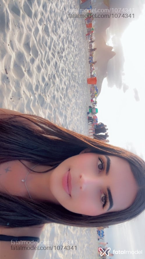 Acompanhante travesti com cabelo castanho de olhos castanhos - Jheessica
