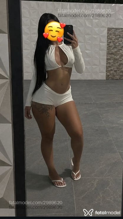 Acompanhante mulher morena (o) de olhos castanhos - Jade Ibrahim