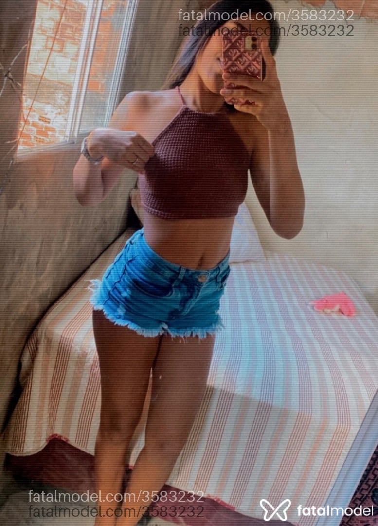 Acompanhante mulher morena (o) de olhos castanhos - Safira