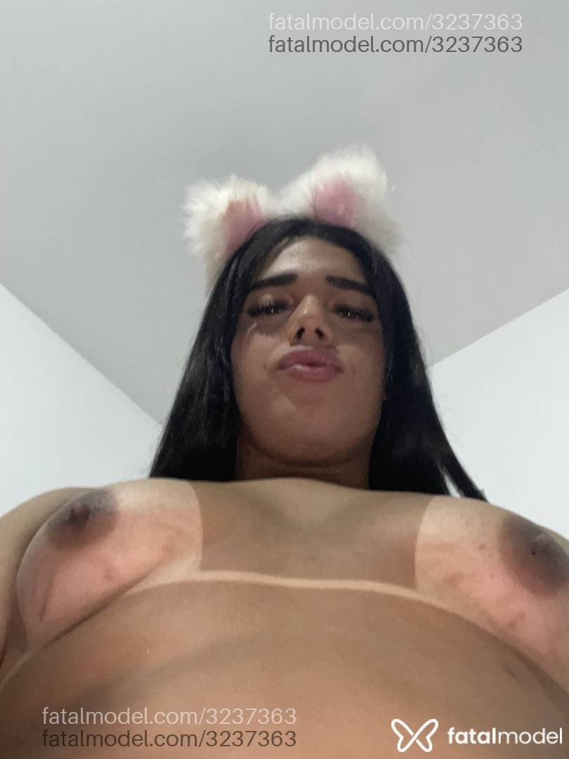 Acompanhante mulher trans morena (o) de olhos castanhos em Juiz de Fora - Atena