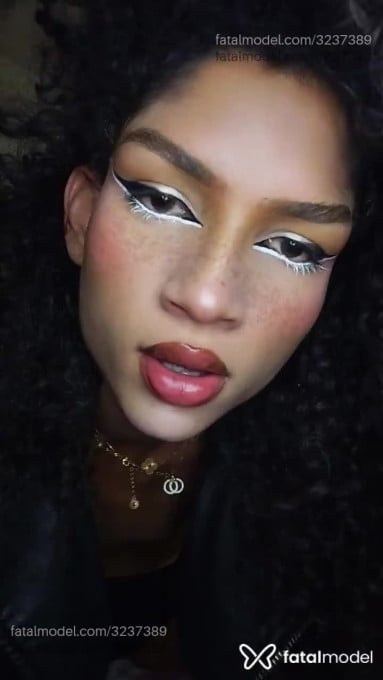 Acompanhante mulher trans morena (o) de olhos castanhos em Virtual - Jolie