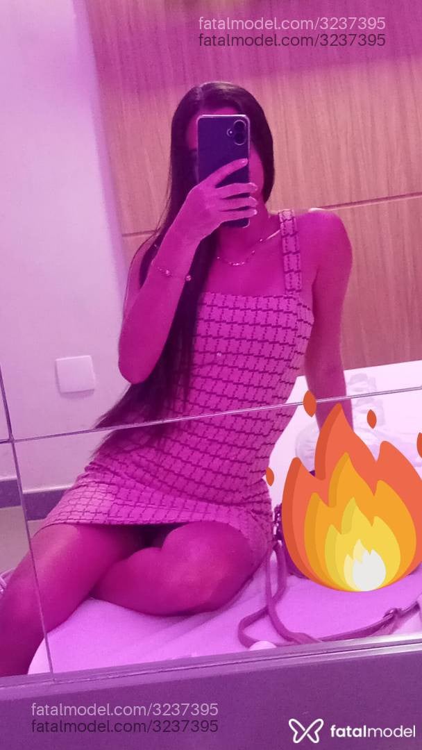 Acompanhante mulher com cabelo castanho de olhos castanhos em Duque de Caxias - Sofia Andrade